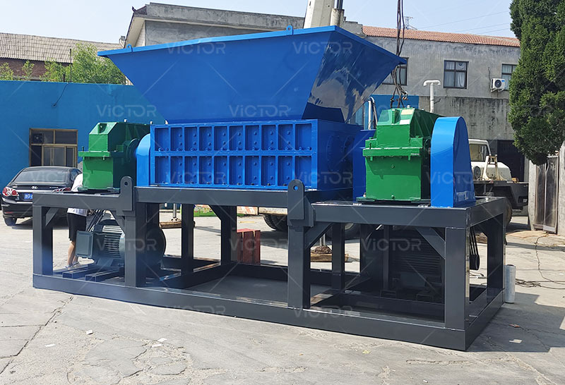 Double Shaft Shredder Working Principle