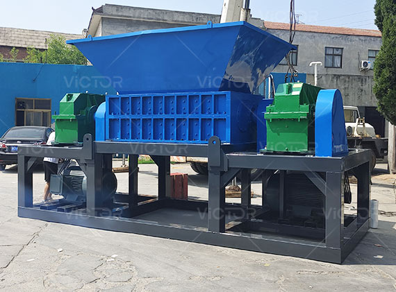 Double Shaft Shredder Working Principle